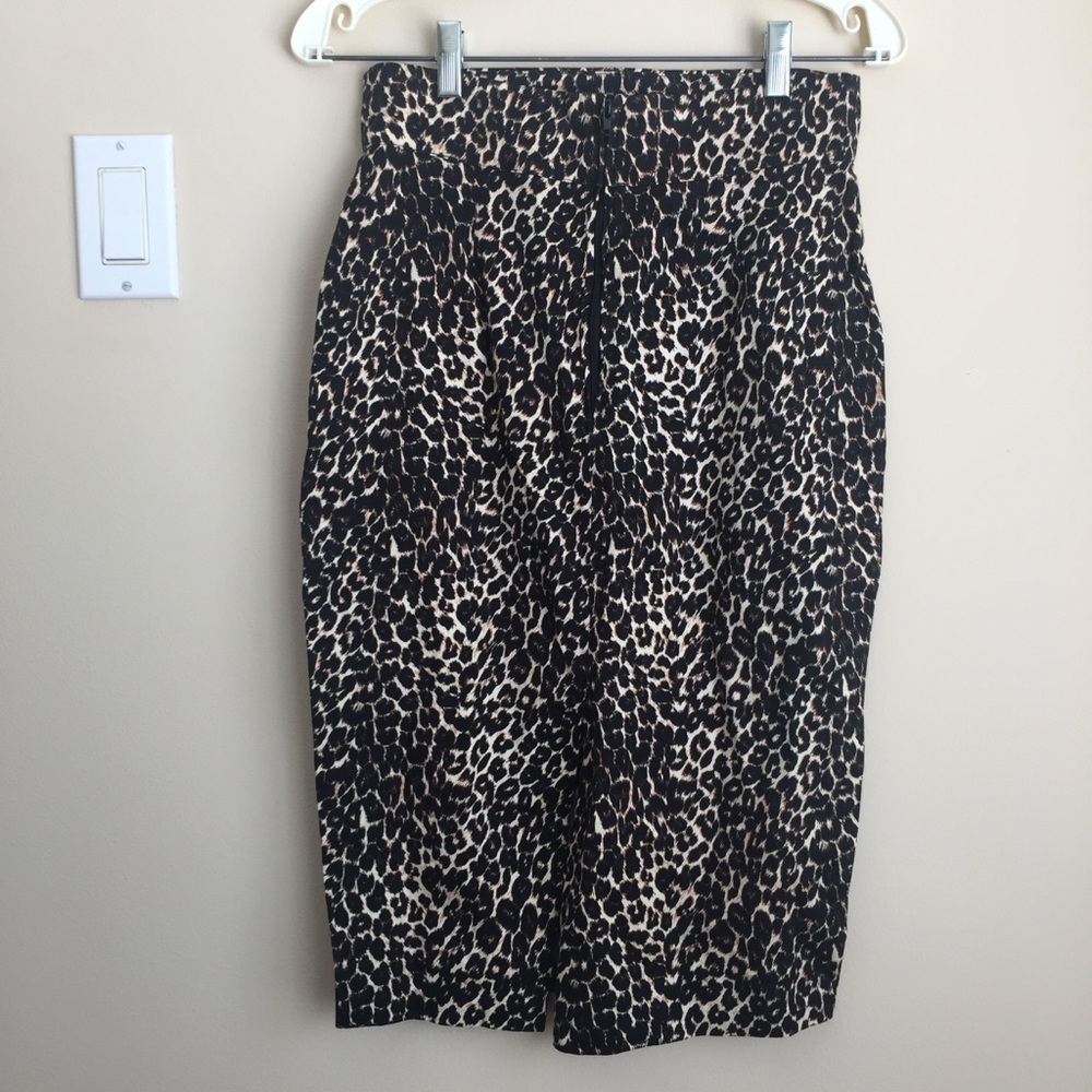 Pinup Couture Leopard Pencil Skirt - Picture 5 of 5